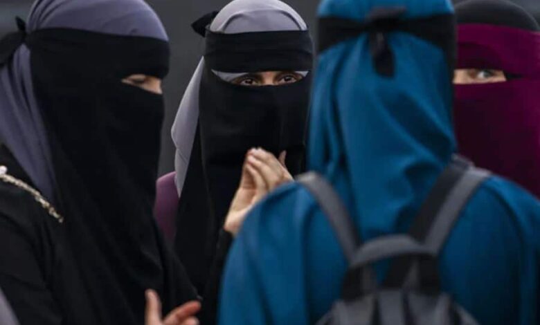 تفسير حلم خلع النقاب أمام رجل